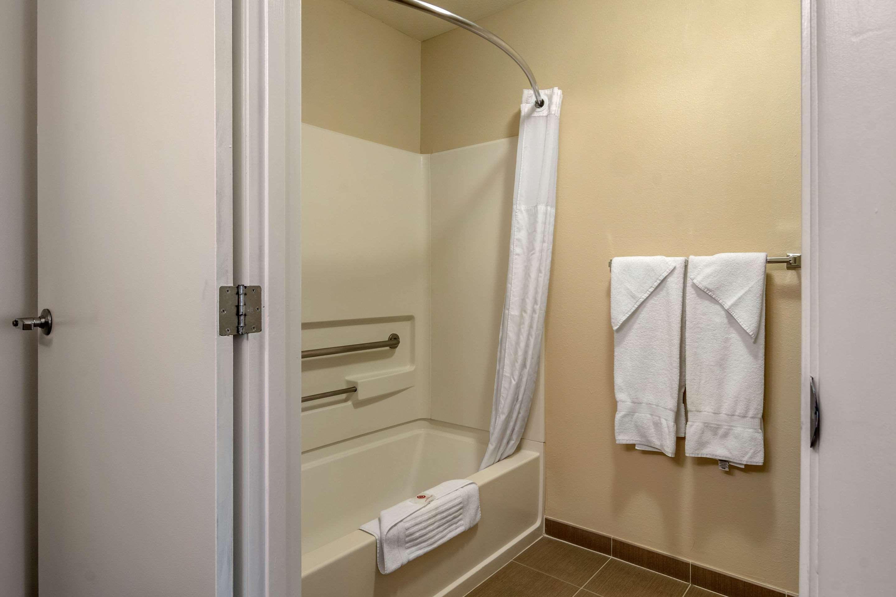 Comfort Inn Columbia Gorge Даллес Экстерьер фото